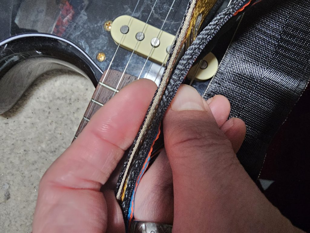 Temu guitar strap thickness compare to fender